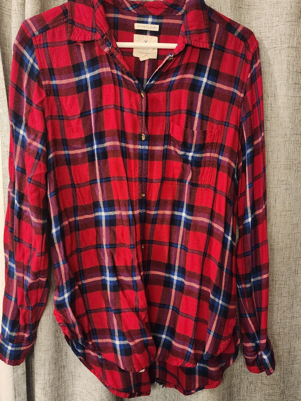 American Eagle Red Plaid Button-Up Shirt